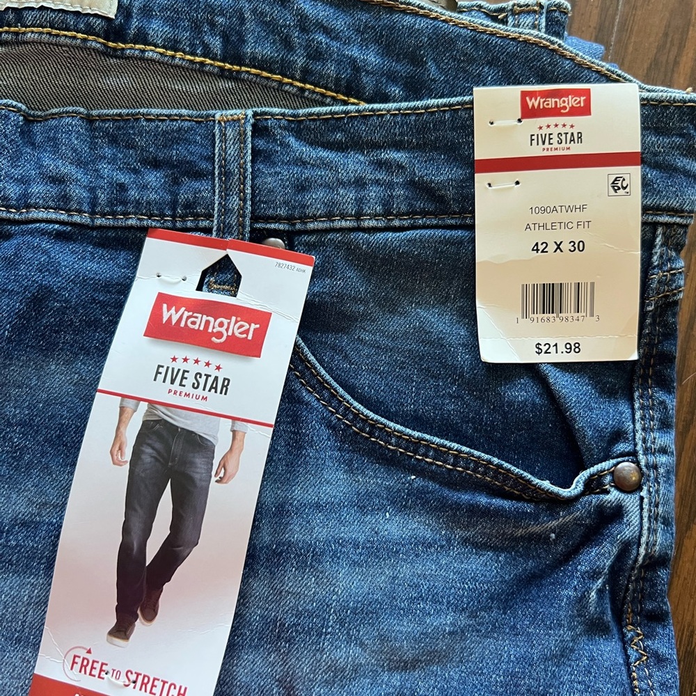 NWT Wrangler Blue Athletic Fit straight Men’s Jeans 42x30 denim Workwear - Picture 3 of 14